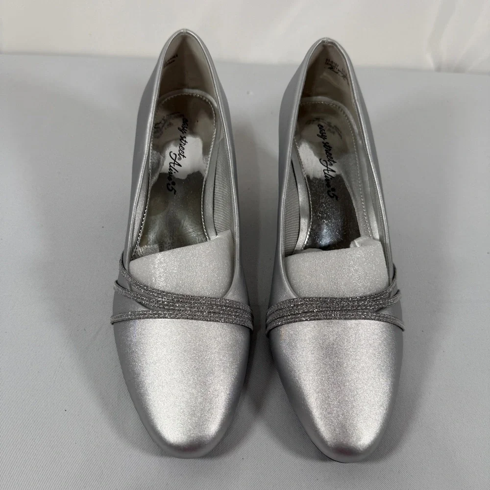 Easy Street Shimmering Silver Heels, size 11 WW, NWOT